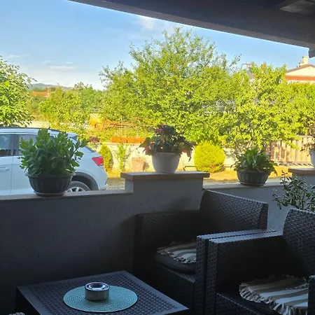 Loly Apartment *